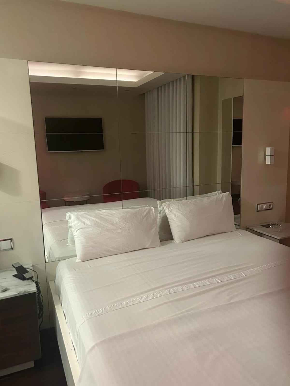 Motel Flamingo Perafita Esterno foto